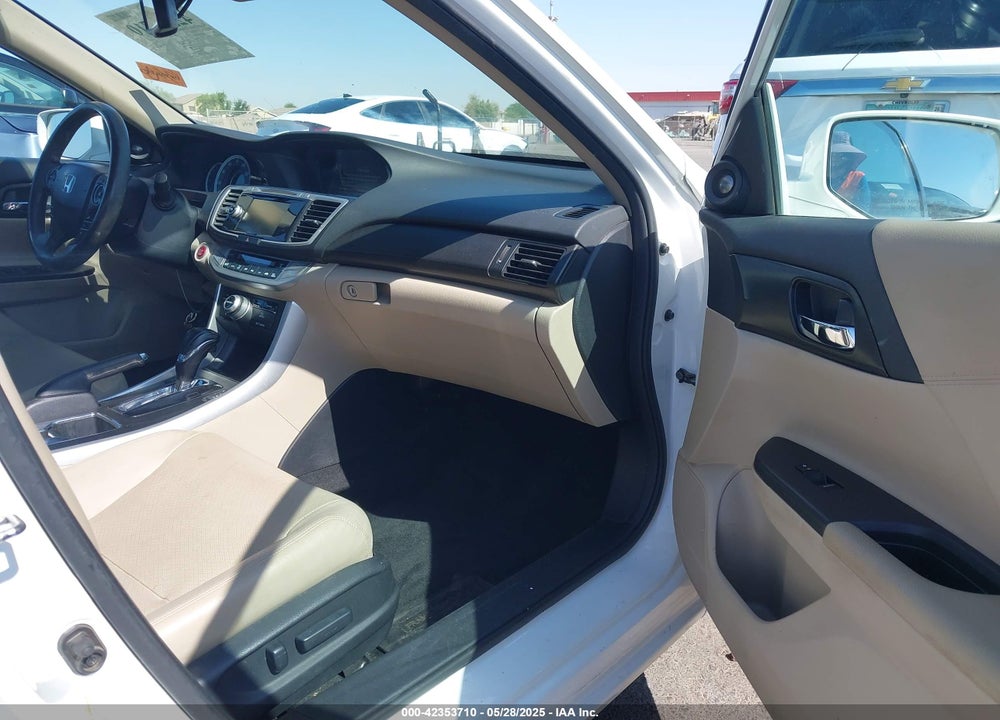 2015 HONDA ACCORD TOURING VIN: 1HGCR3F90FA000028