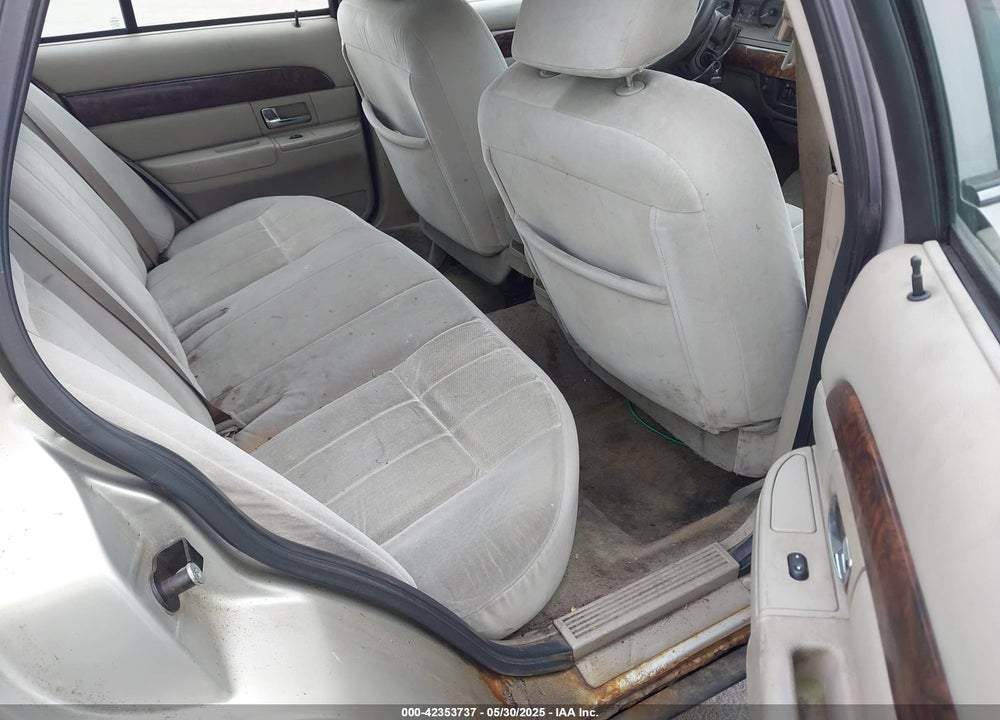 2007 MERCURY GRAND MARQUIS GS VIN: 2MEFM74V97X612947