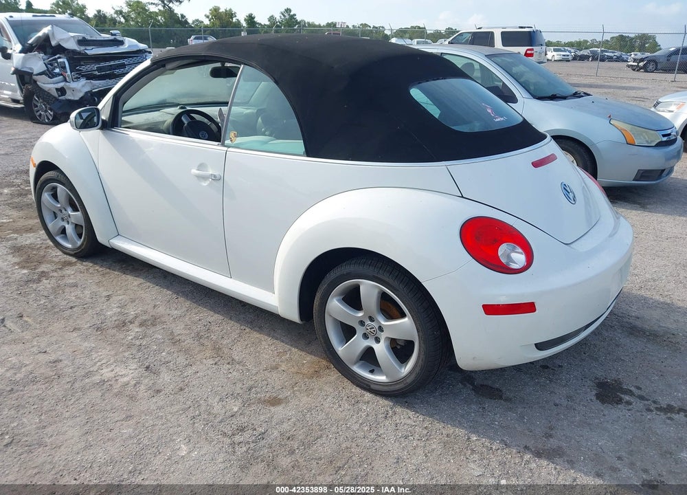 2009 VOLKSWAGEN NEW BEETLE VIN: 3VWRF31YX9M402739