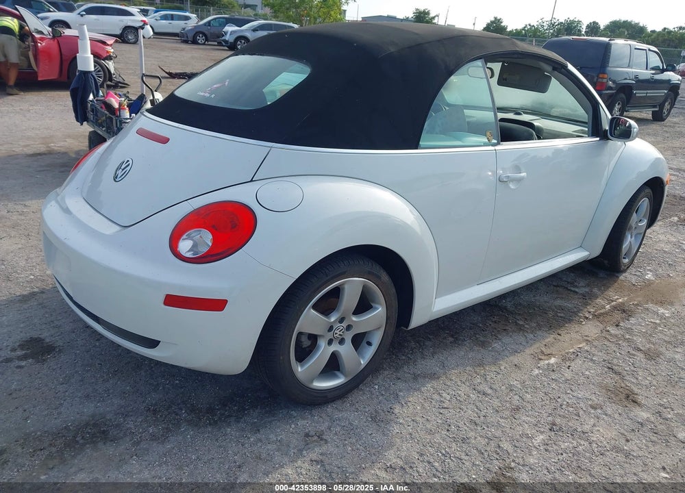 2009 VOLKSWAGEN NEW BEETLE VIN: 3VWRF31YX9M402739