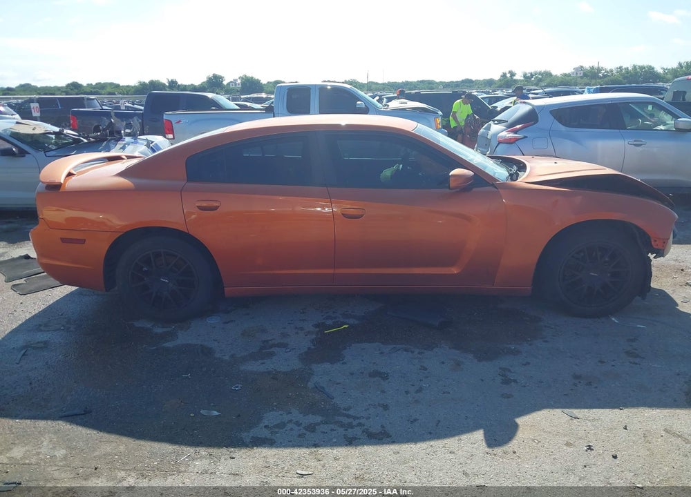 2011 DODGE CHARGER VIN: 2B3CL3CG4BH530924