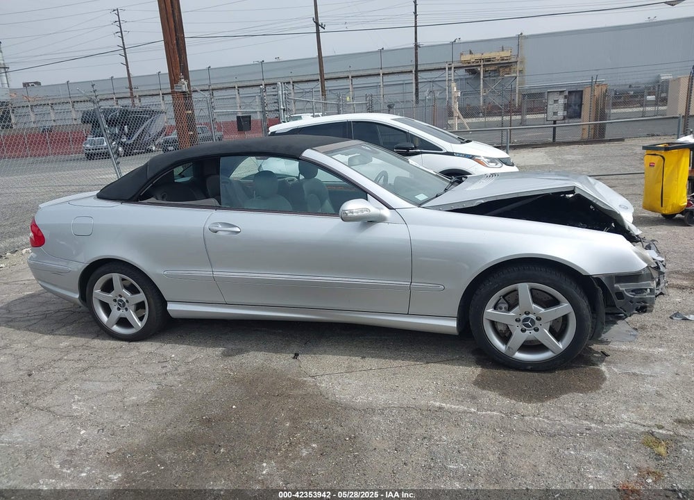2007 MERCEDES-BENZ CLK VIN: WDBTK72F87T076297