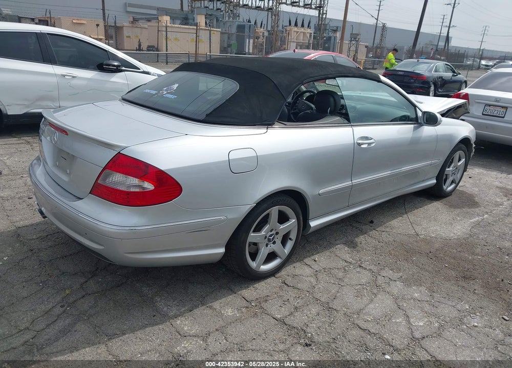 2007 MERCEDES-BENZ CLK VIN: WDBTK72F87T076297