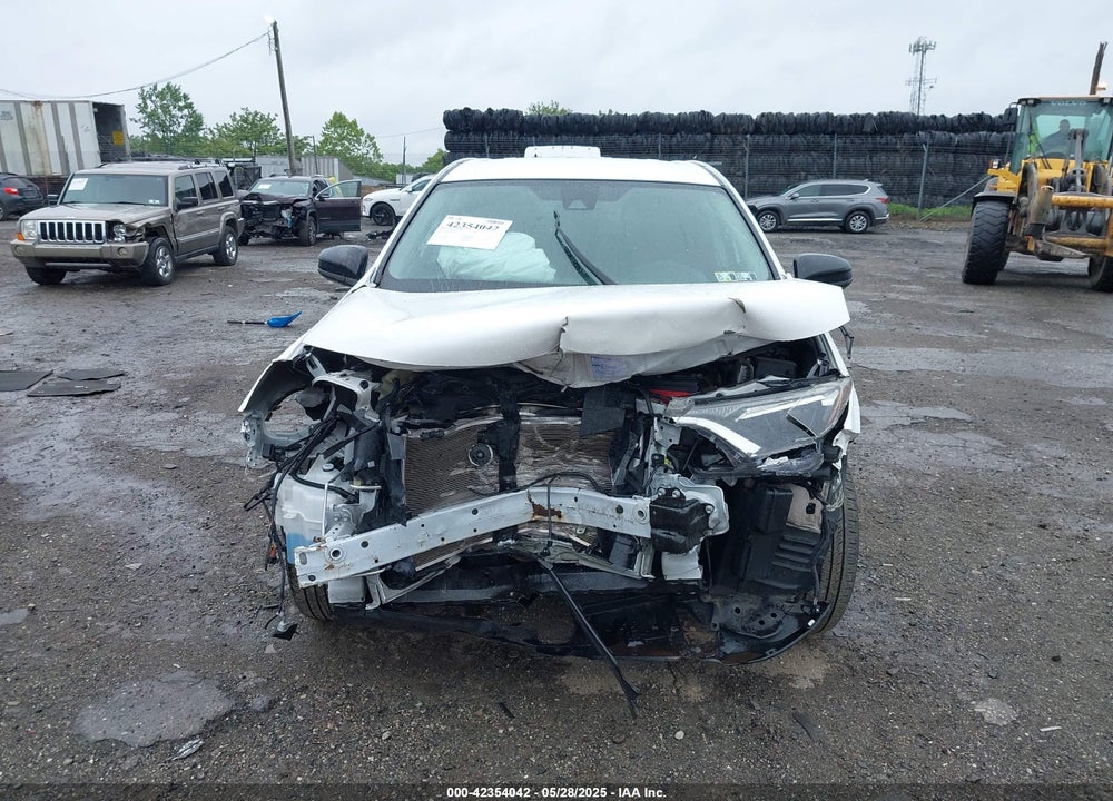 2018 TOYOTA RAV4 VIN: 2T3BFREV7JW851015