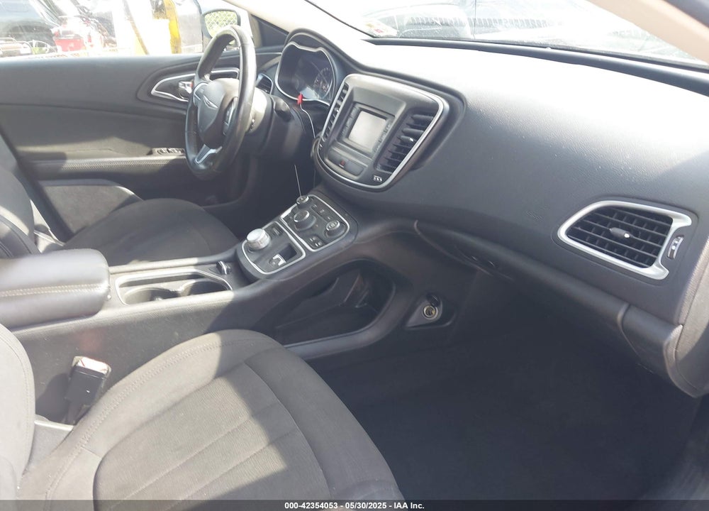 2016 CHRYSLER 200 LIMITED VIN: 1C3CCCAB6GN152517