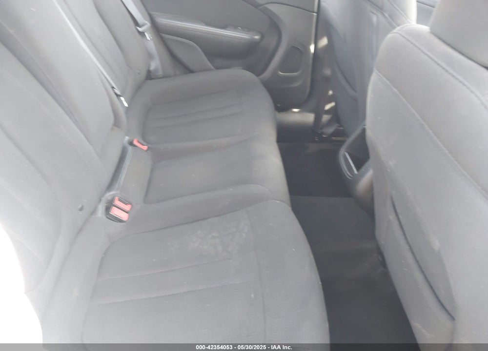 2016 CHRYSLER 200 LIMITED VIN: 1C3CCCAB6GN152517