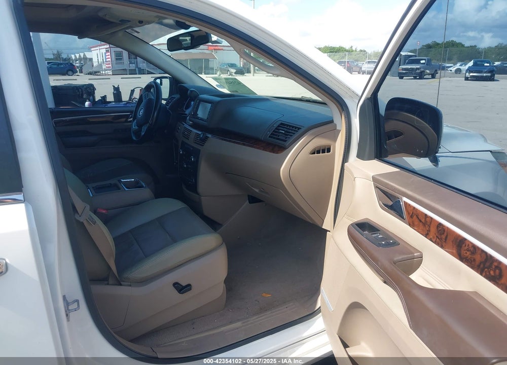 2012 VOLKSWAGEN ROUTAN SEL PREMIUM VIN: 2C4RVADG2CR120642