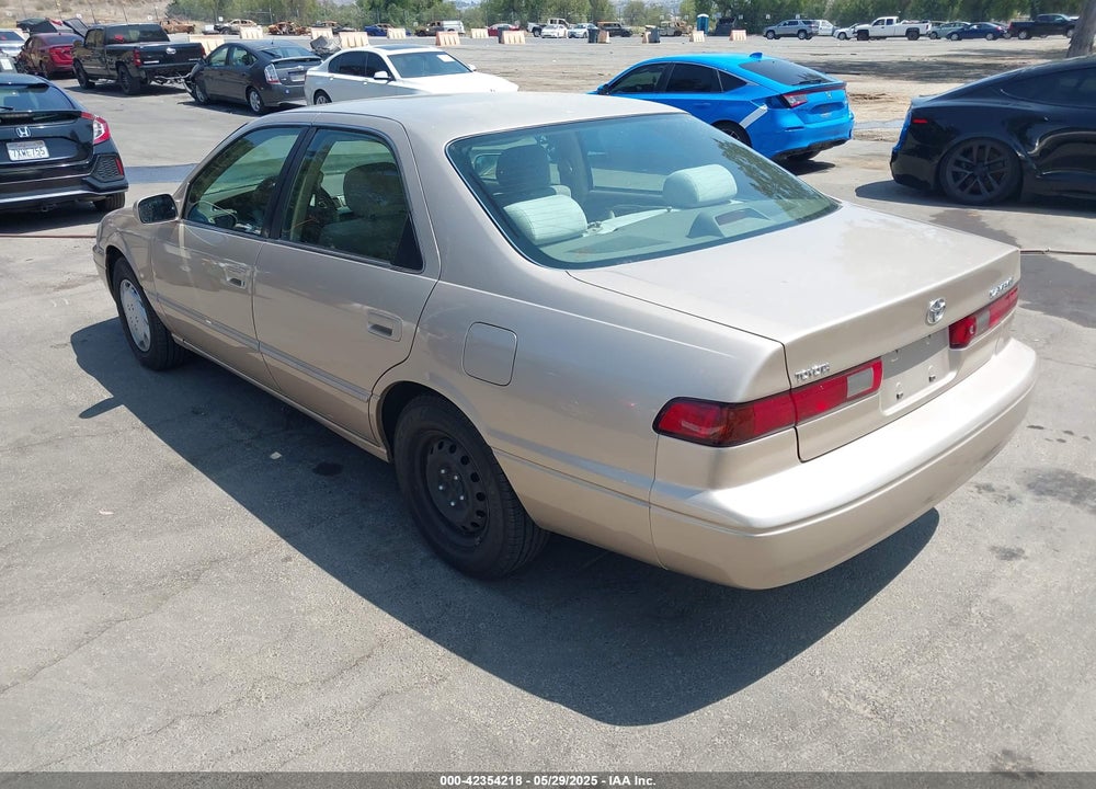 1999 TOYOTA CAMRY LE VIN: JT2BG22K1X0369726