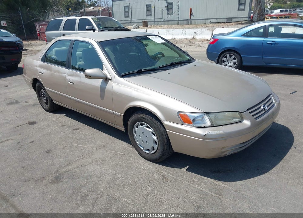1999 TOYOTA CAMRY LE VIN: JT2BG22K1X0369726