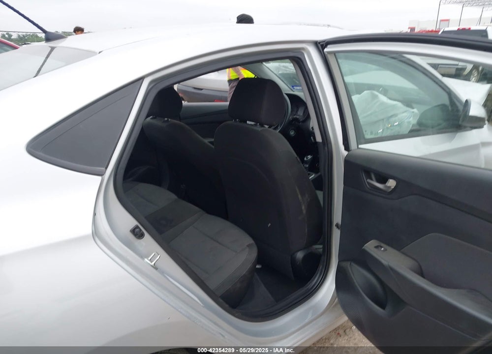 2019 HYUNDAI ACCENT VIN: 3KPC24A32KE049945