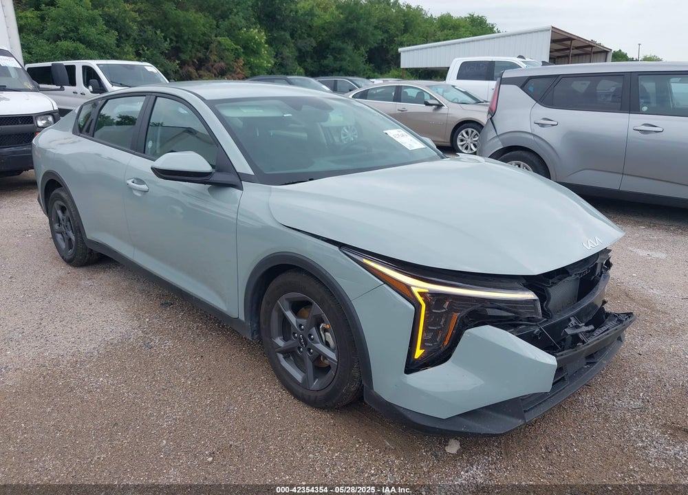 2025 KIA K4 LXS VIN: 3KPFT4DEXSE032754