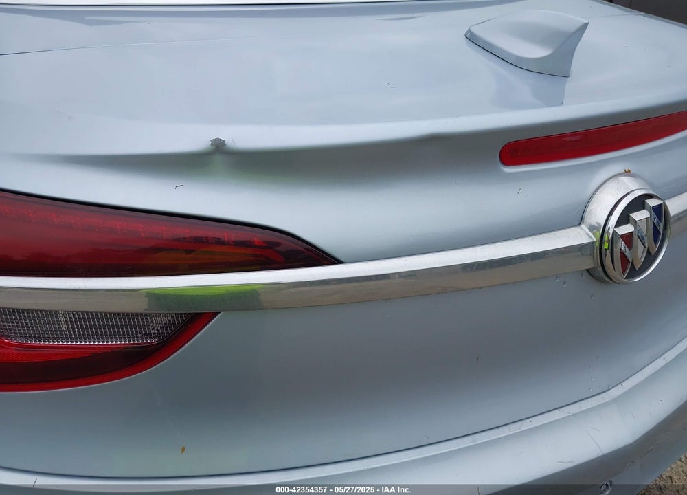 2019 BUICK CASCADA VIN: W04WH3N5XKG370238