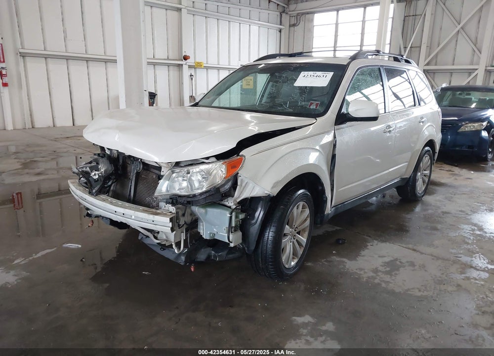 2011 SUBARU FORESTER 2.5X PREMIUM VIN: JF2SHADC1BH717637