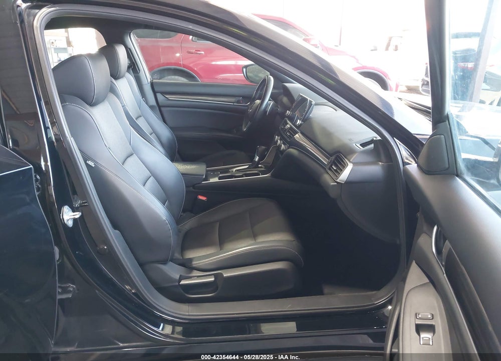 2018 HONDA ACCORD SPORT VIN: 1HGCV1F33JA081403