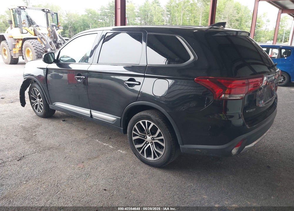 2018 MITSUBISHI OUTLANDER ES VIN: JA4AZ2A3XJZ007219