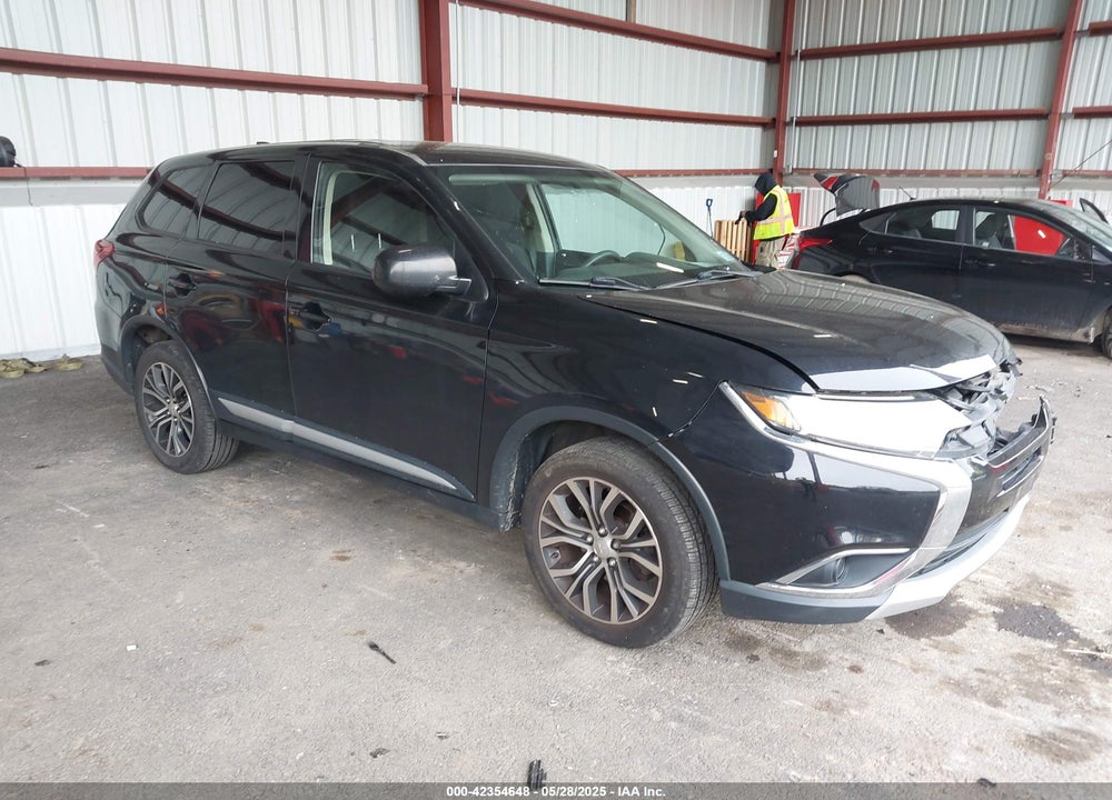 2018 MITSUBISHI OUTLANDER ES VIN: JA4AZ2A3XJZ007219