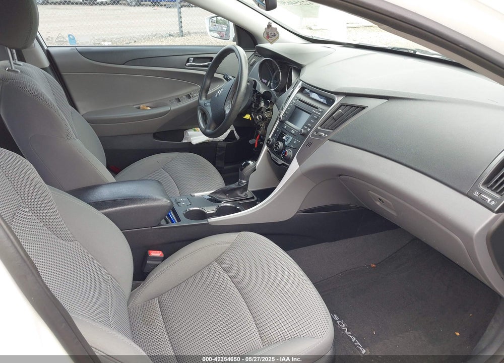 2014 HYUNDAI SONATA VIN: 5NPEB4ACXEH922754
