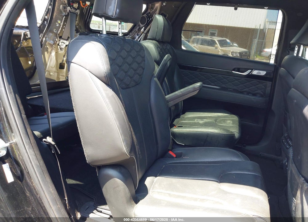 2022 HYUNDAI PALISADE VIN: KM8R74HE2NU451792