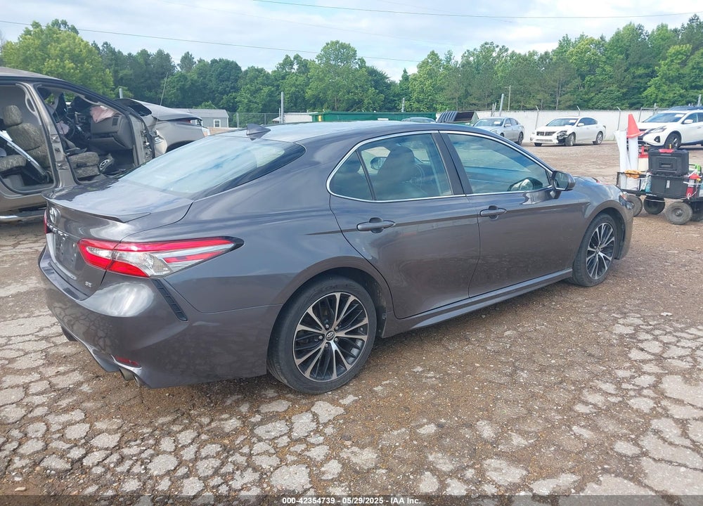 2019 TOYOTA CAMRY VIN: 4T1B11HK8KU201766