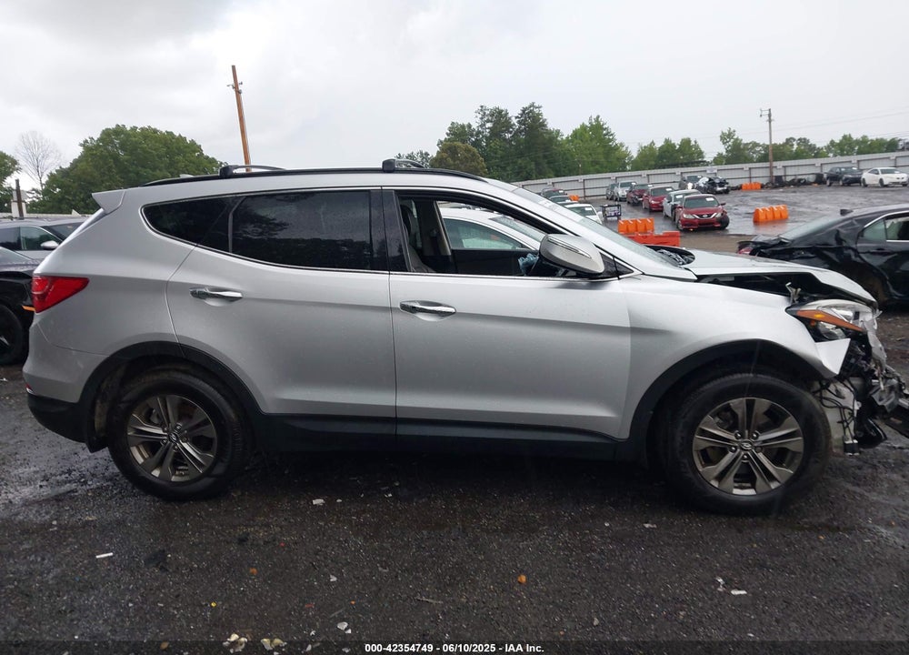 2014 HYUNDAI SANTA FE VIN: 5XYZU3LB5EG201355