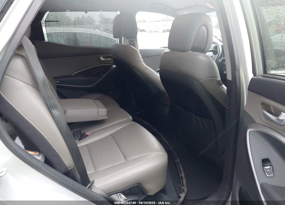 2014 HYUNDAI SANTA FE VIN: 5XYZU3LB5EG201355