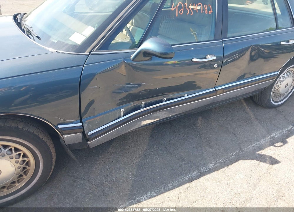 1994 BUICK PARK AVENUE VIN: 1G4CW52L5RH623883