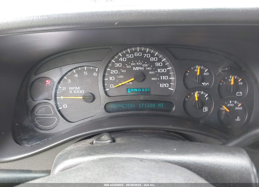 2004 CHEVROLET SILVERADO 1500 LS VIN: 2GCEC19V041138875