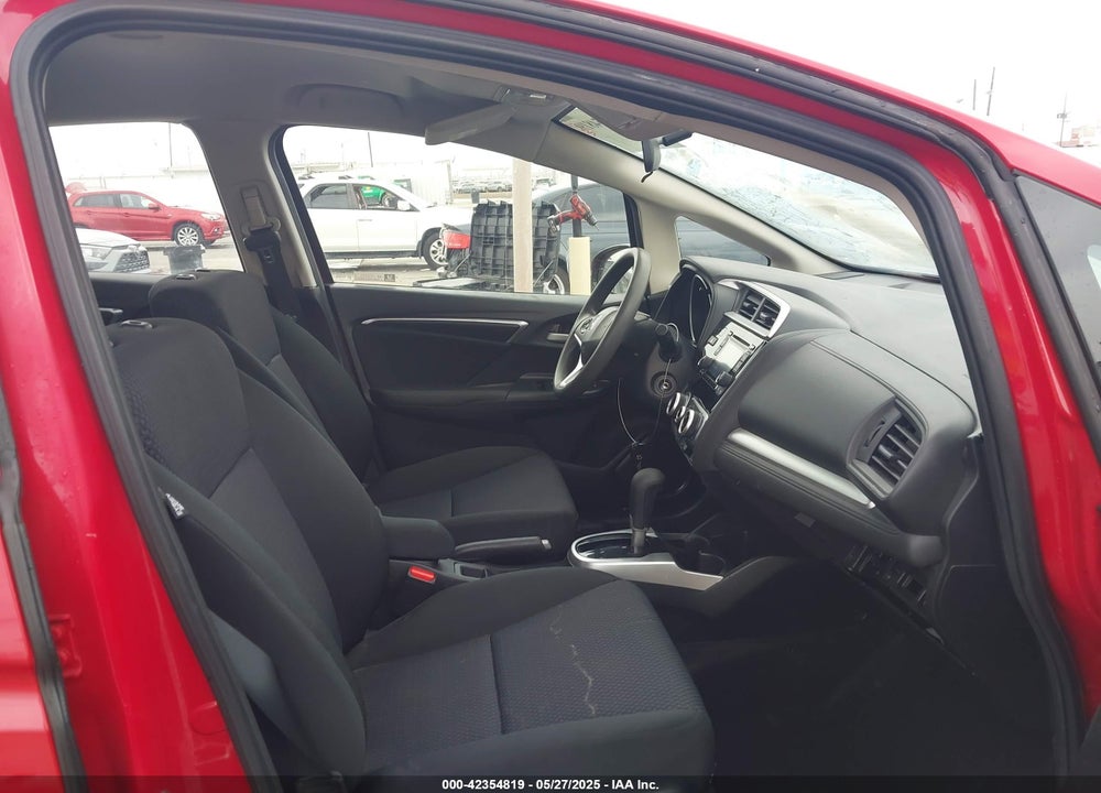 2019 HONDA FIT LX VIN: 3HGGK5H46KM733393