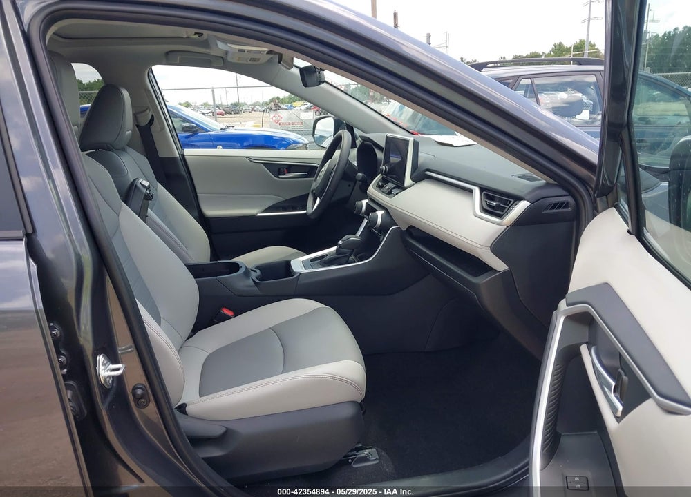 2024 TOYOTA RAV4 VIN: 2T3C1RFV8RW359896