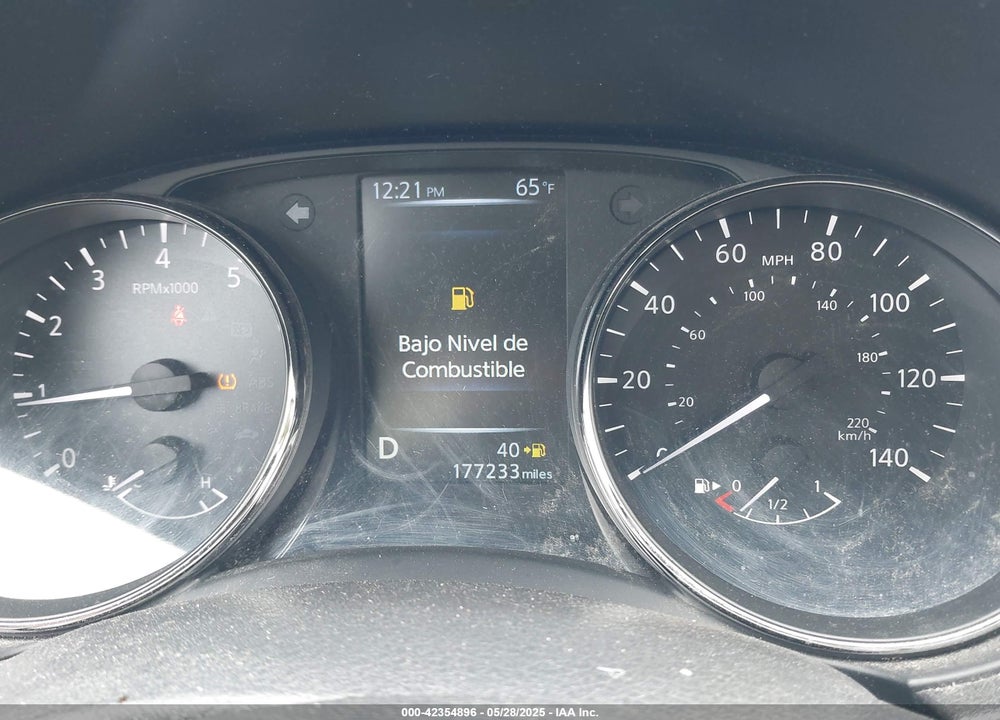 2017 NISSAN ROGUE VIN: JN8AT2MV8HW267770