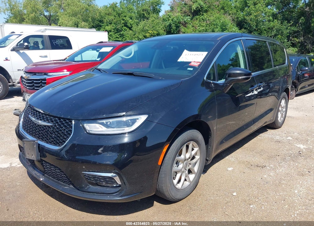 2024 CHRYSLER PACIFICA TOURING L VIN: 2C4RC1BG8RR179678