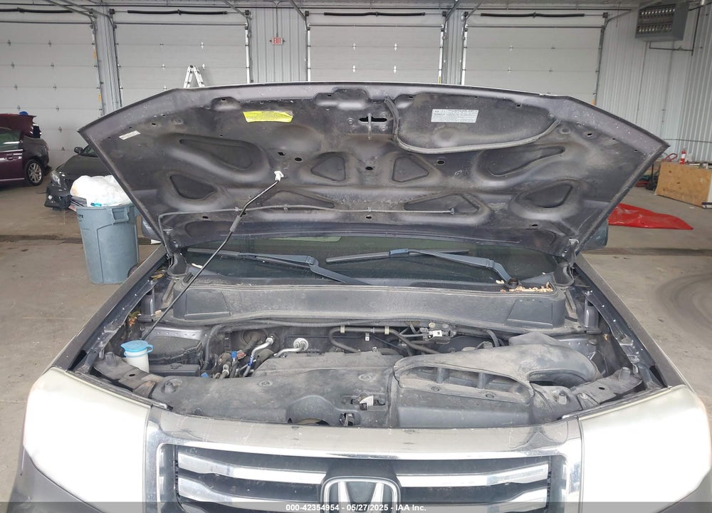 2014 HONDA PILOT VIN: 5FNYF4H61EB021370