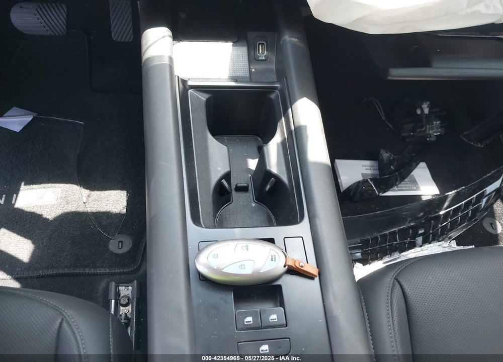 2024 HYUNDAI IONIQ 6 VIN: KMHM34ACXRA070214