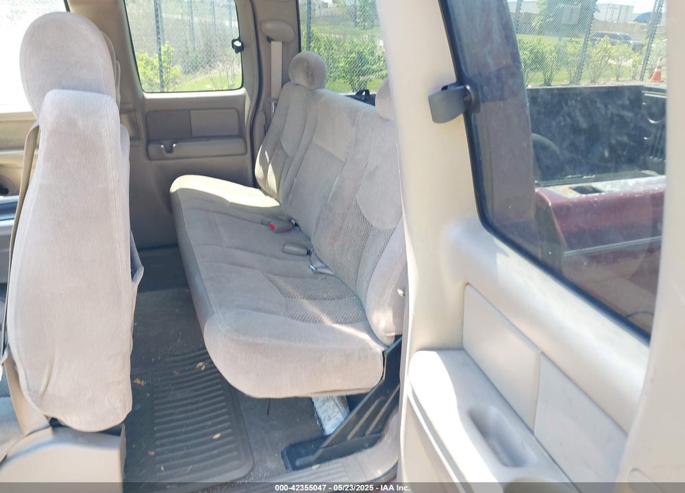 2003 CHEVROLET SILVERADO 1500 LS VIN: 2GCEC19V031346382