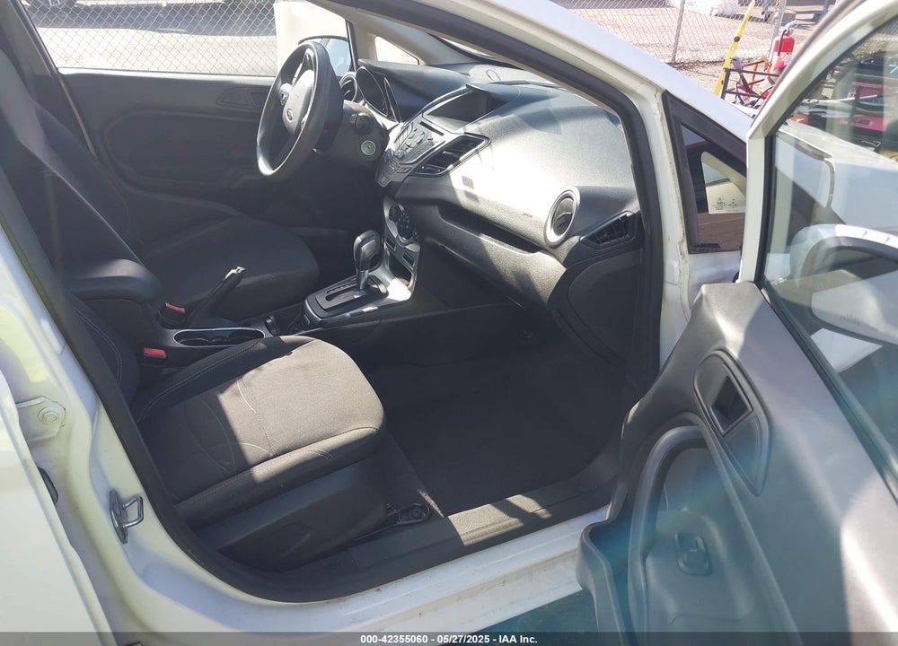 2019 FORD FIESTA VIN: 3FADP4BJ8KM104168