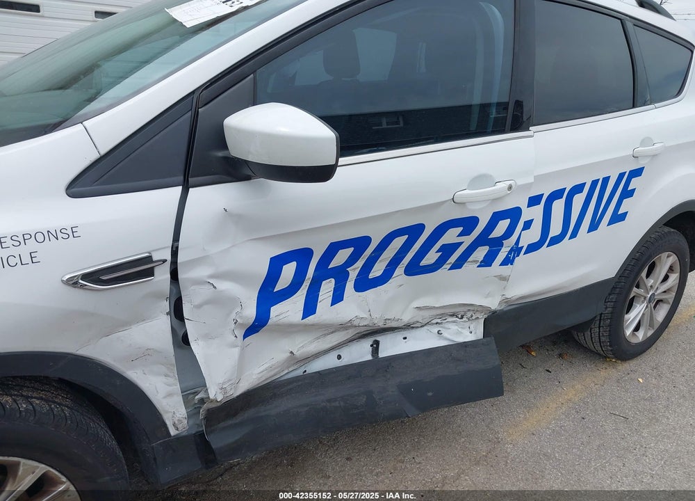 2018 FORD ESCAPE VIN: 1FMCU0GD1JUA76018