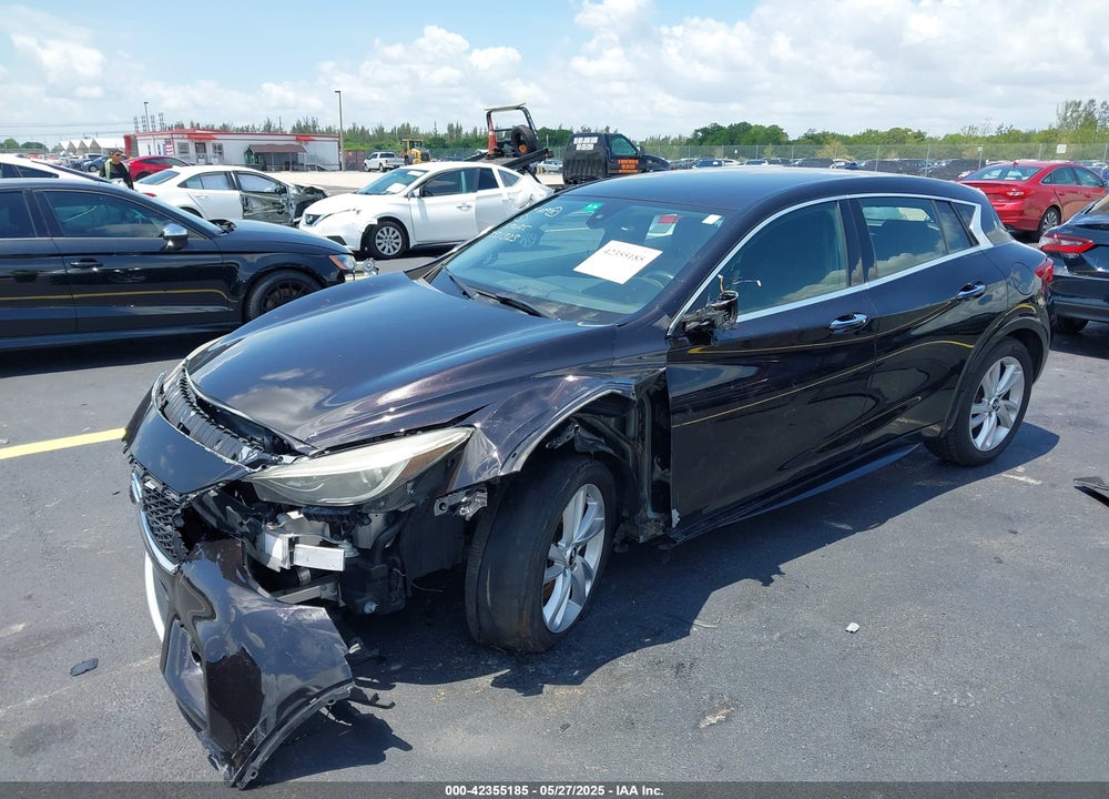 2017 INFINITI QX30 VIN: SJKCH5CP5HA016631