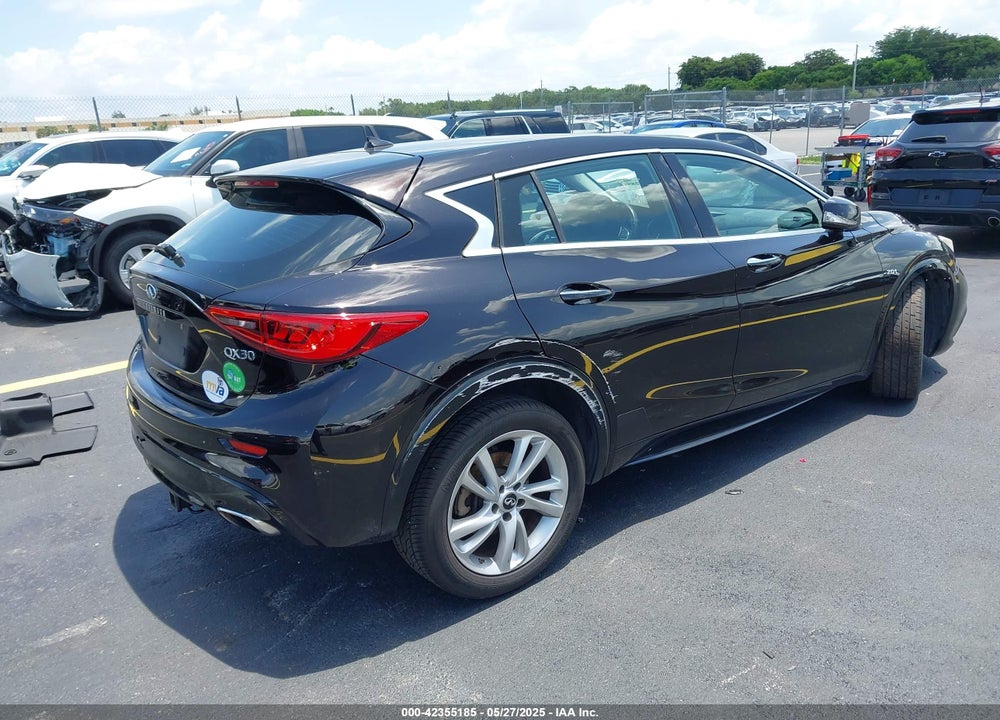 2017 INFINITI QX30 VIN: SJKCH5CP5HA016631
