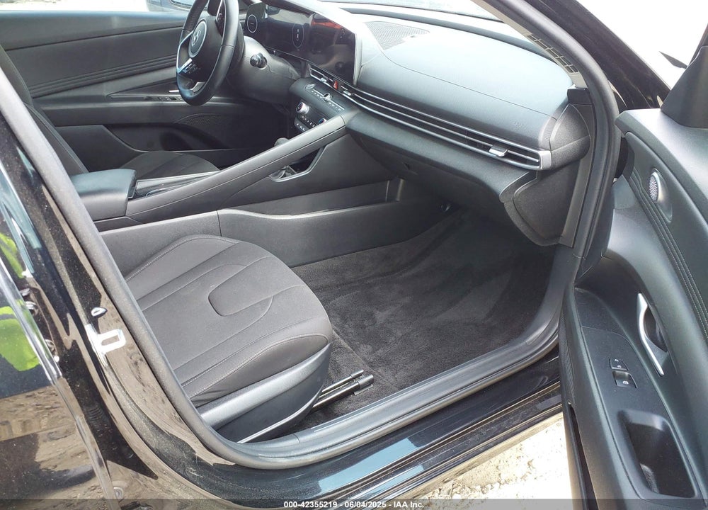 2023 HYUNDAI ELANTRA VIN: KMHLS4AGXPU469704