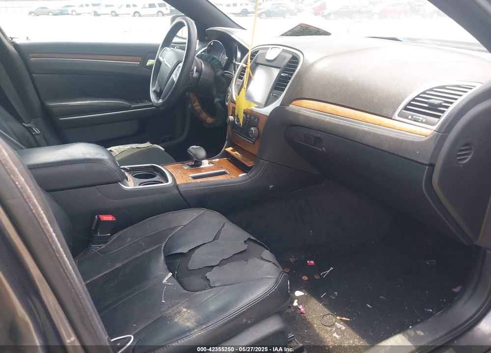 2013 CHRYSLER 300 VIN: 2C3CCADG3DH659262