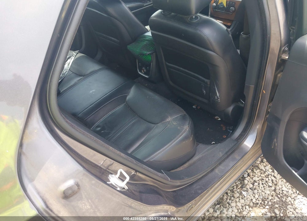 2013 CHRYSLER 300 VIN: 2C3CCADG3DH659262