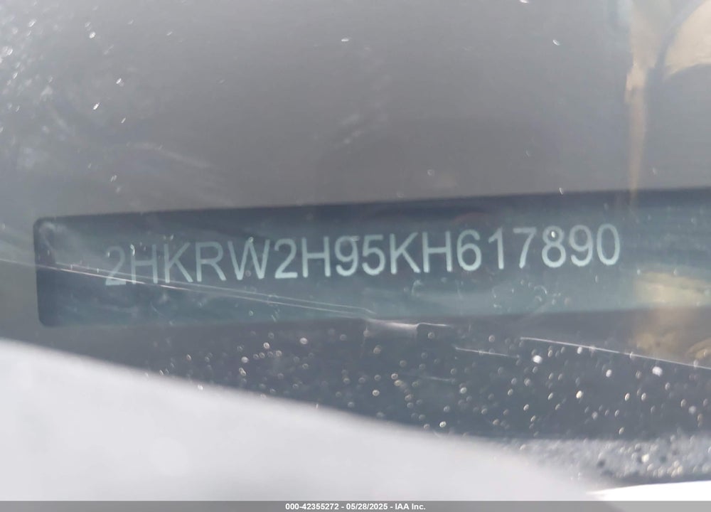 2019 HONDA CR-V VIN: 2HKRW2H95KH617890
