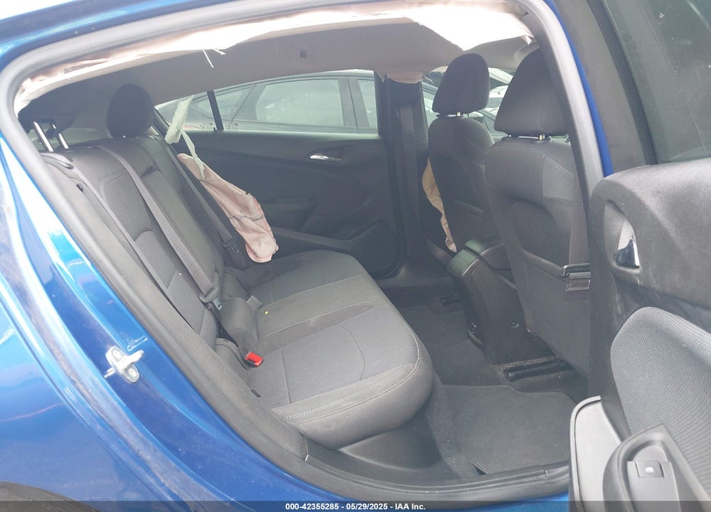 2017 CHEVROLET CRUZE VIN: 3G1BE6SM5HS570988