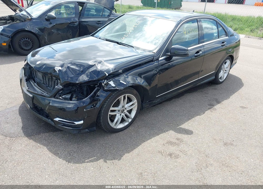 2014 MERCEDES-BENZ C CLASS VIN: WDDGF8ABXER313044