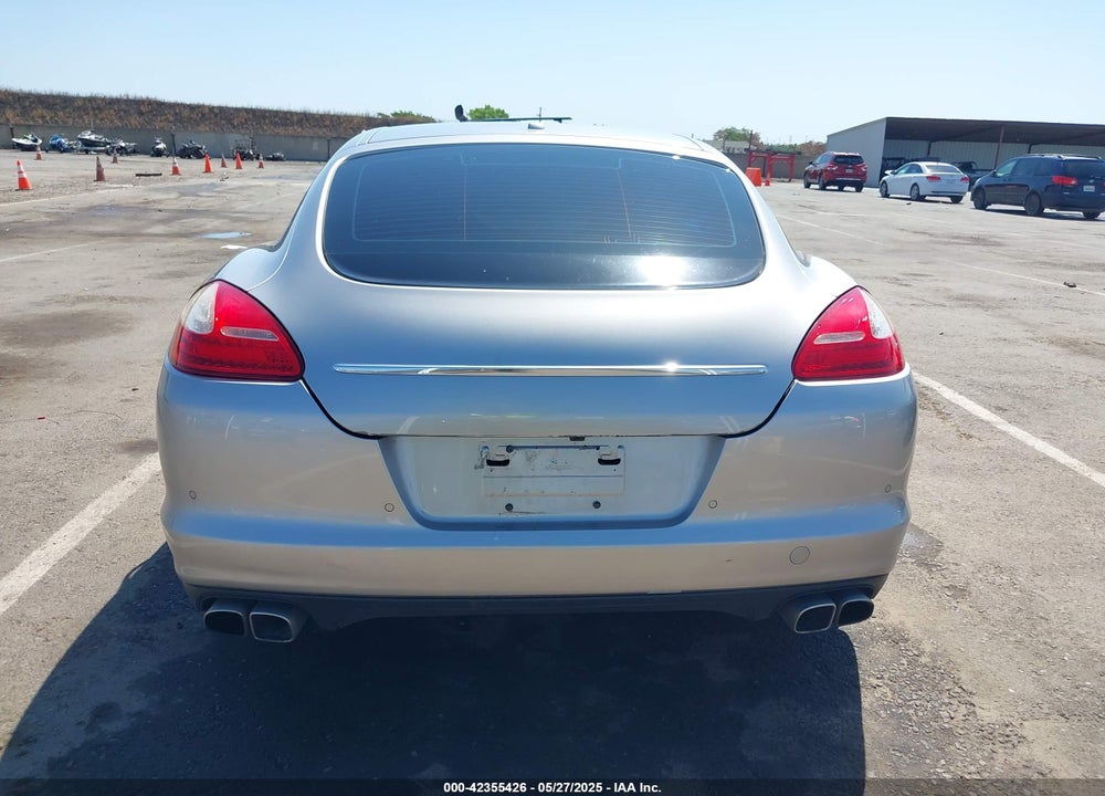 2010 PORSCHE PANAMERA S VIN: WP0AB2A77AL062095
