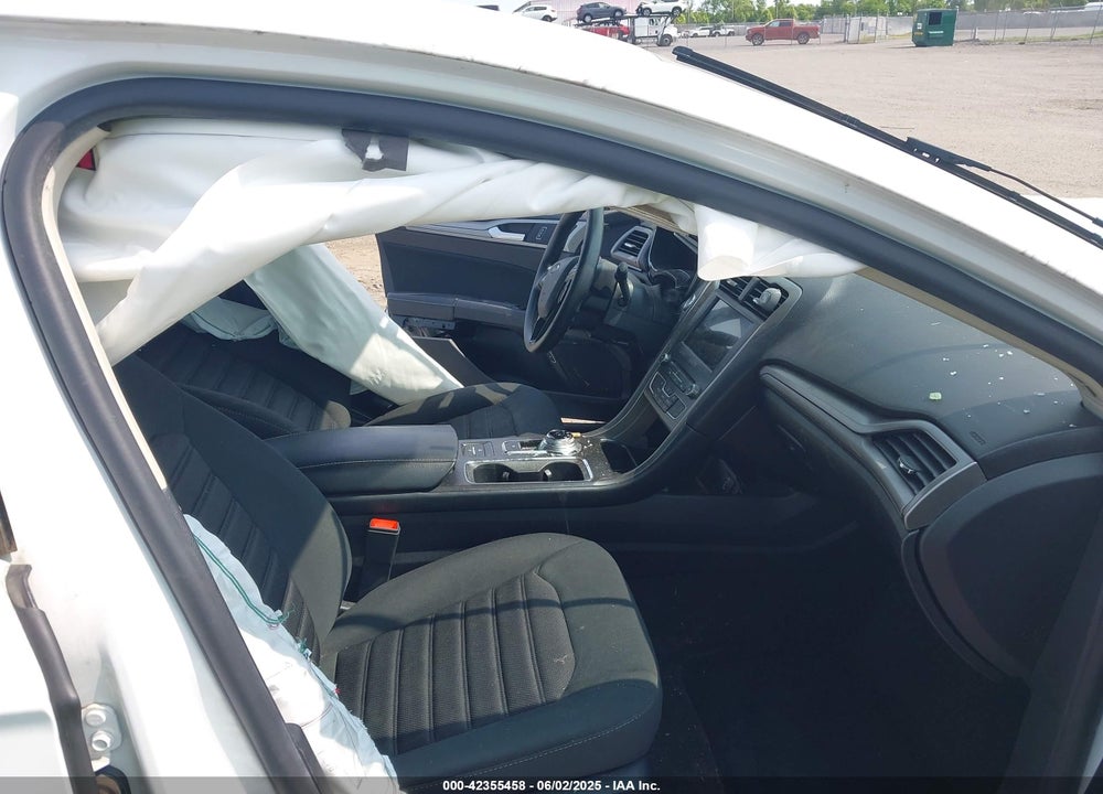2018 FORD FUSION HYBRID VIN: 3FA6P0LU1JR266090