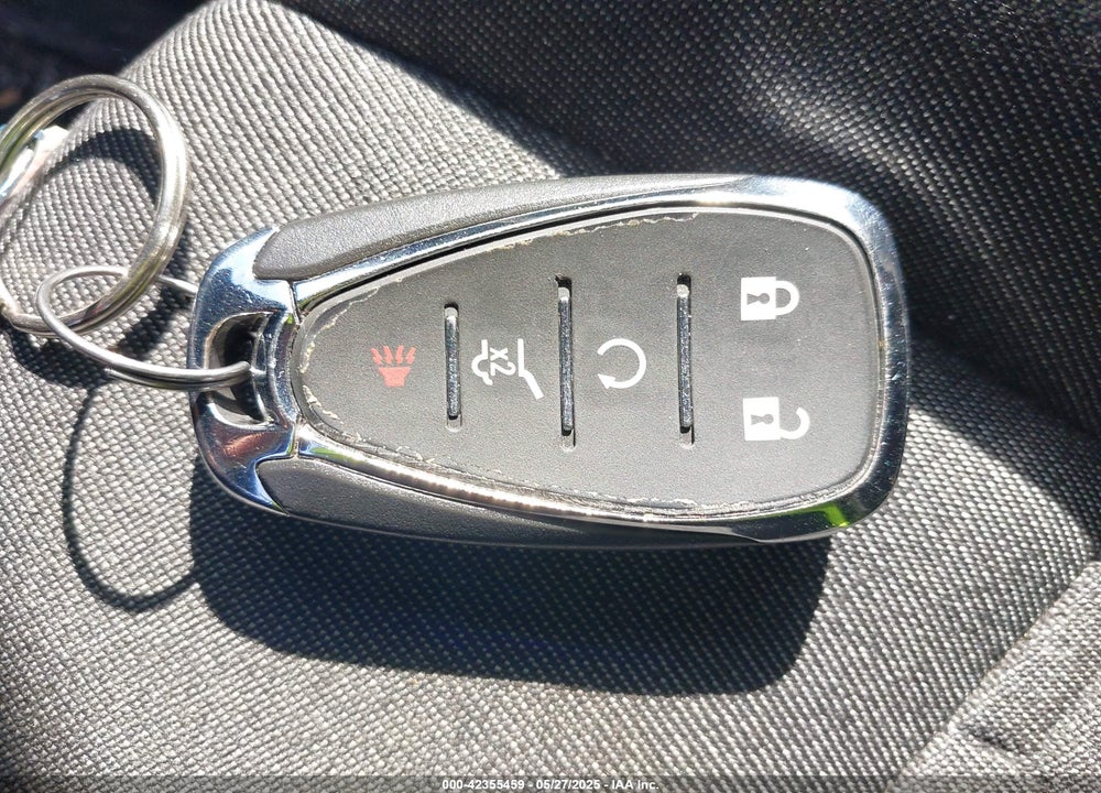 2018 CHEVROLET EQUINOX VIN: 2GNAXSEV7J6215472