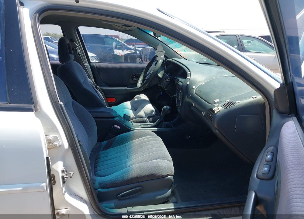 2001 PONTIAC GRAND PRIX SE VIN: 1G2WK52J11F151830