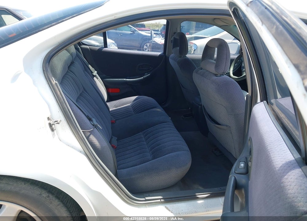 2001 PONTIAC GRAND PRIX SE VIN: 1G2WK52J11F151830