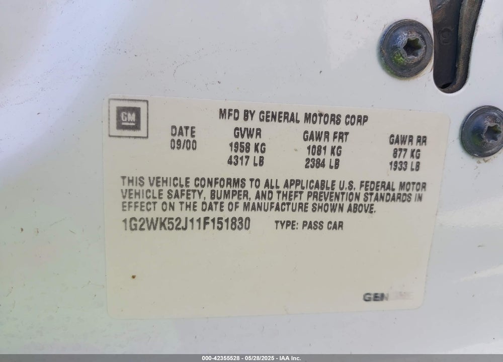 2001 PONTIAC GRAND PRIX SE VIN: 1G2WK52J11F151830